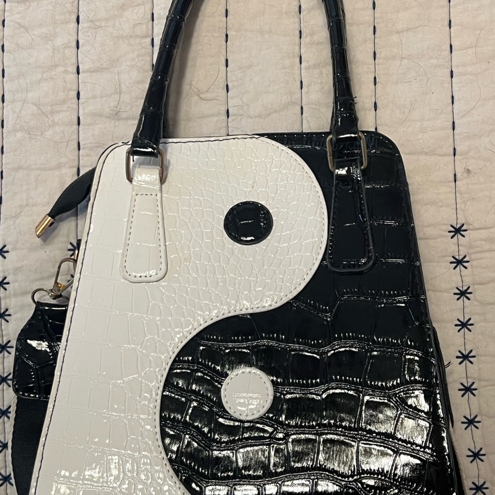 Black and White Croc-Embossed Women's Bag, Yin Yang.
